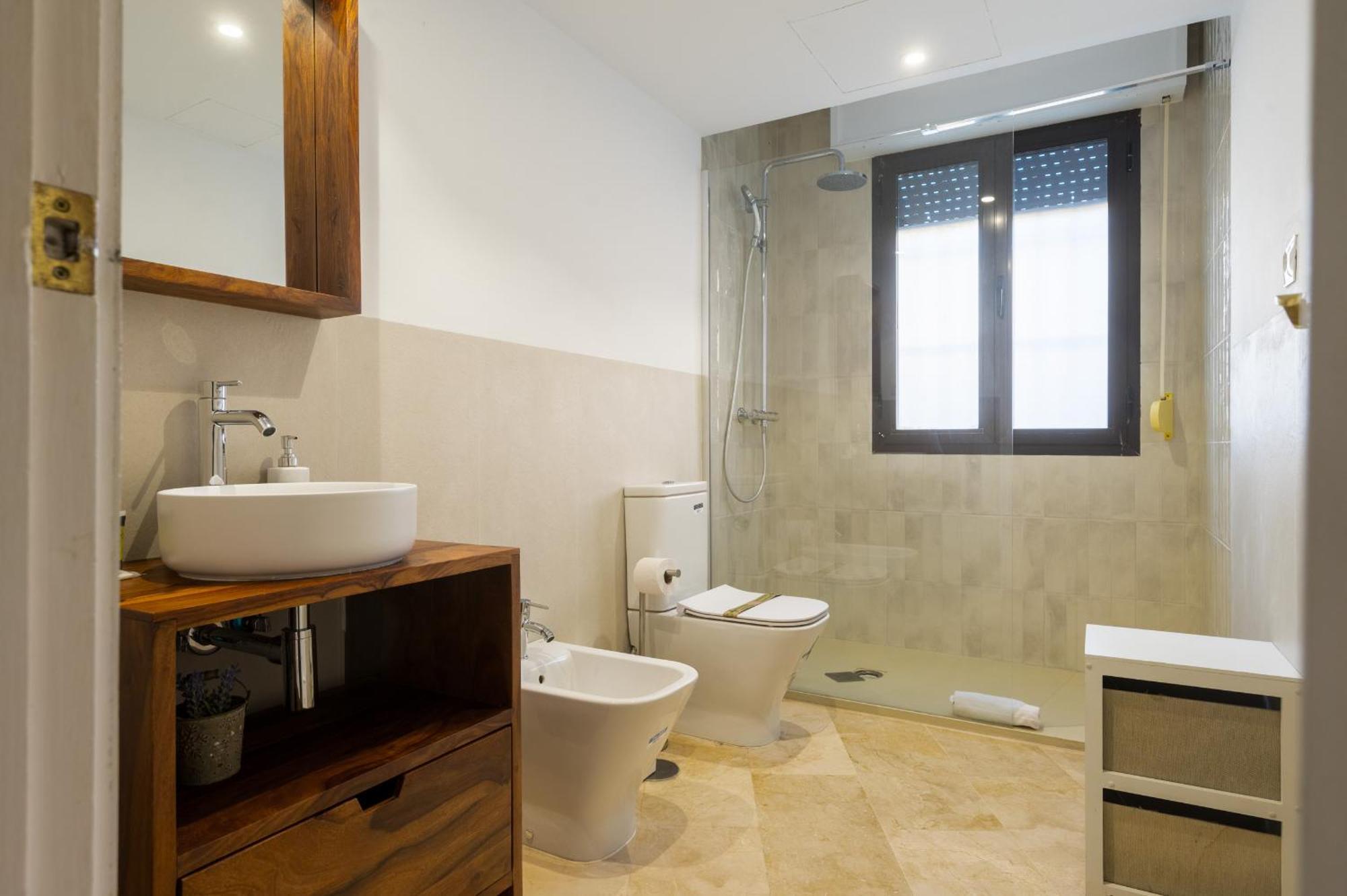 סביליה Wide With Terrace & Parking- 3Bd 2Bth- Alfalfa מראה חיצוני תמונה
