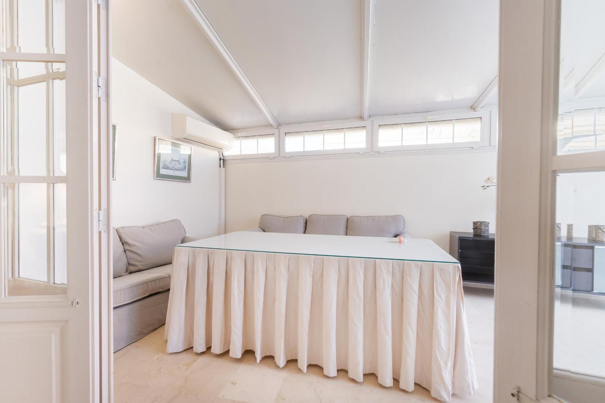 סביליה Wide With Terrace & Parking- 3Bd 2Bth- Alfalfa מראה חיצוני תמונה