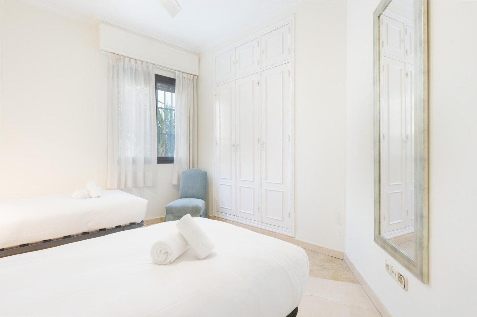 סביליה Wide With Terrace & Parking- 3Bd 2Bth- Alfalfa מראה חיצוני תמונה